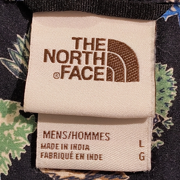 The North Face Men's Large Black Button Down Shirt - Picture 10 of 12